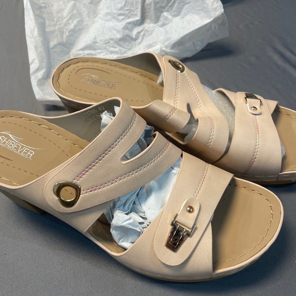 SHIBEVER Slip on Tan Sandal P-712